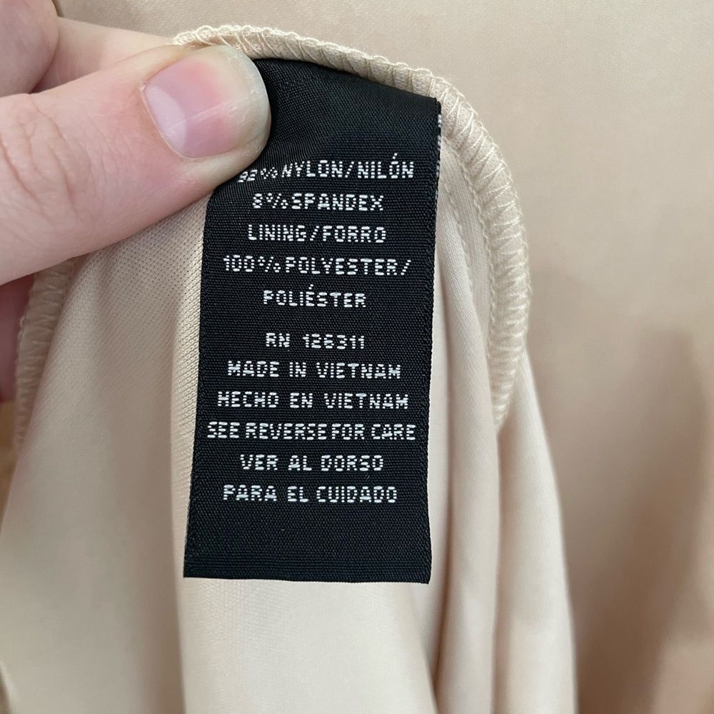 Ronni Nicole Ivory Cream Floral Lace Crew Neck Sleeveless Mini Dress Size 6P - Picture 5 of 6